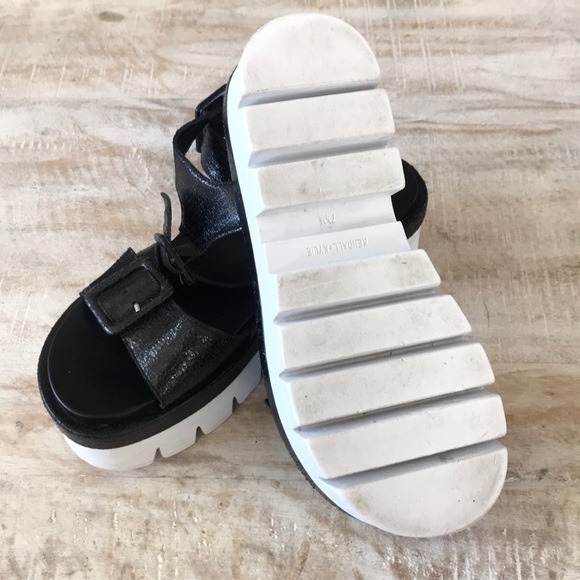 Kendall + Kylie Wave Platform Sandal {Blk/Wht} 7.5 - Picture 8 of 8